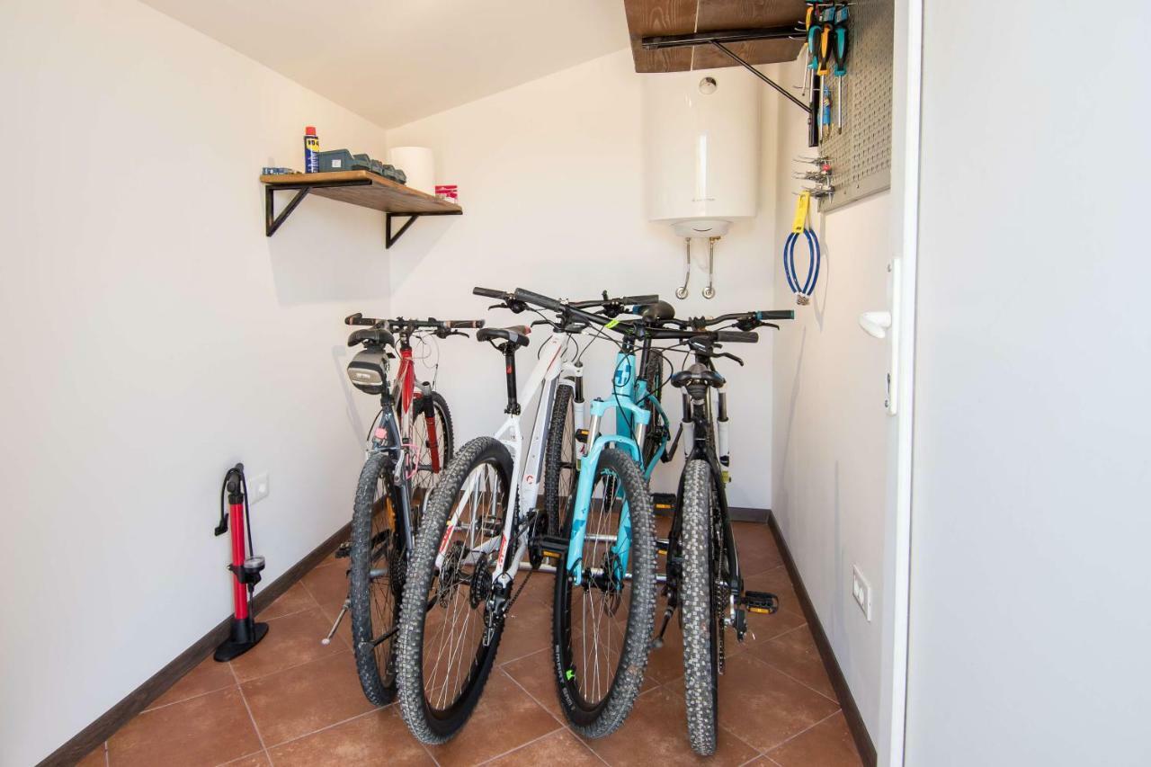 Alek Apartment Новиград Екстериор снимка