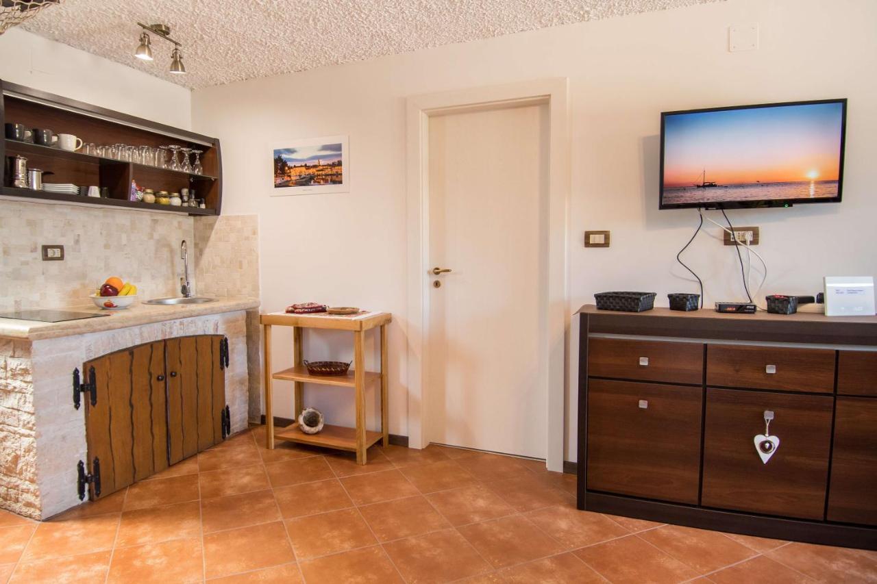 Alek Apartment Новиград Екстериор снимка